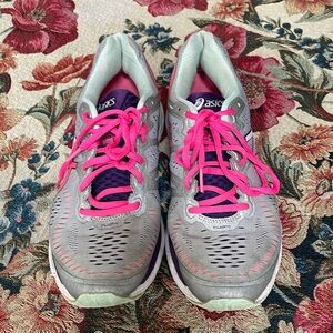 Basics women sneakers